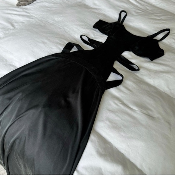 SKIMS Strappy Silk Slip Dress - Picture 6 of 9